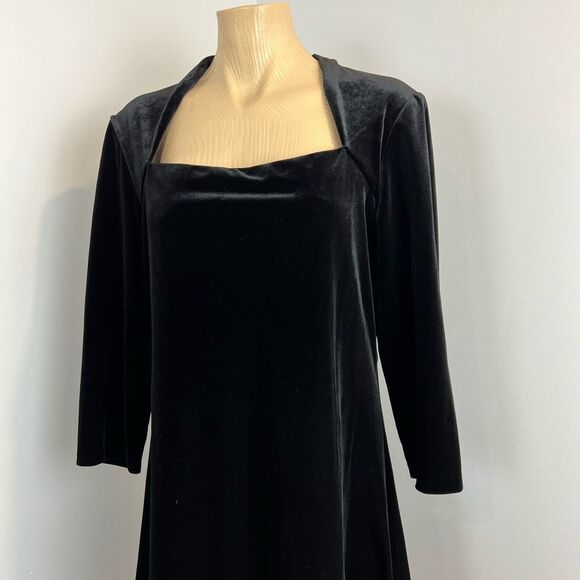 Liz Claiborne 90s Black Velvet Dress - Picture 2 of 13